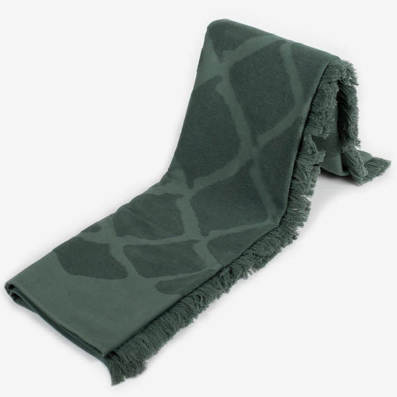 https://urbanpera.com/cdn/shop/products/Turkish-Towel-Alectrona-UrbanPera3_800x.jpg?v=1642887505