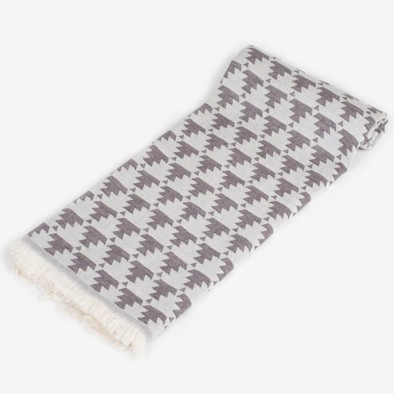 https://urbanpera.com/cdn/shop/products/Turkish-Towel-Freya-UrbanPera2_800x.jpg?v=1642889474